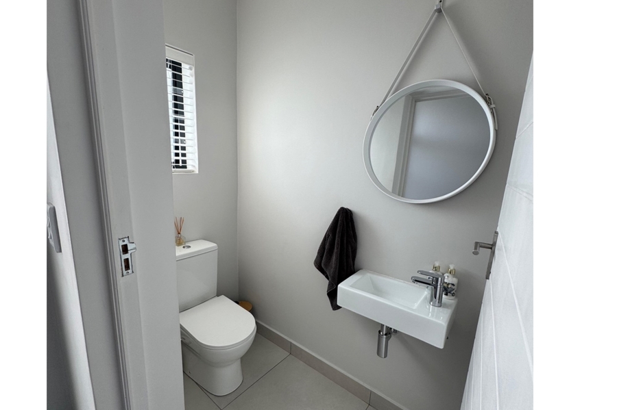 To Let 2 Bedroom Property for Rent in Groenvlei Western Cape